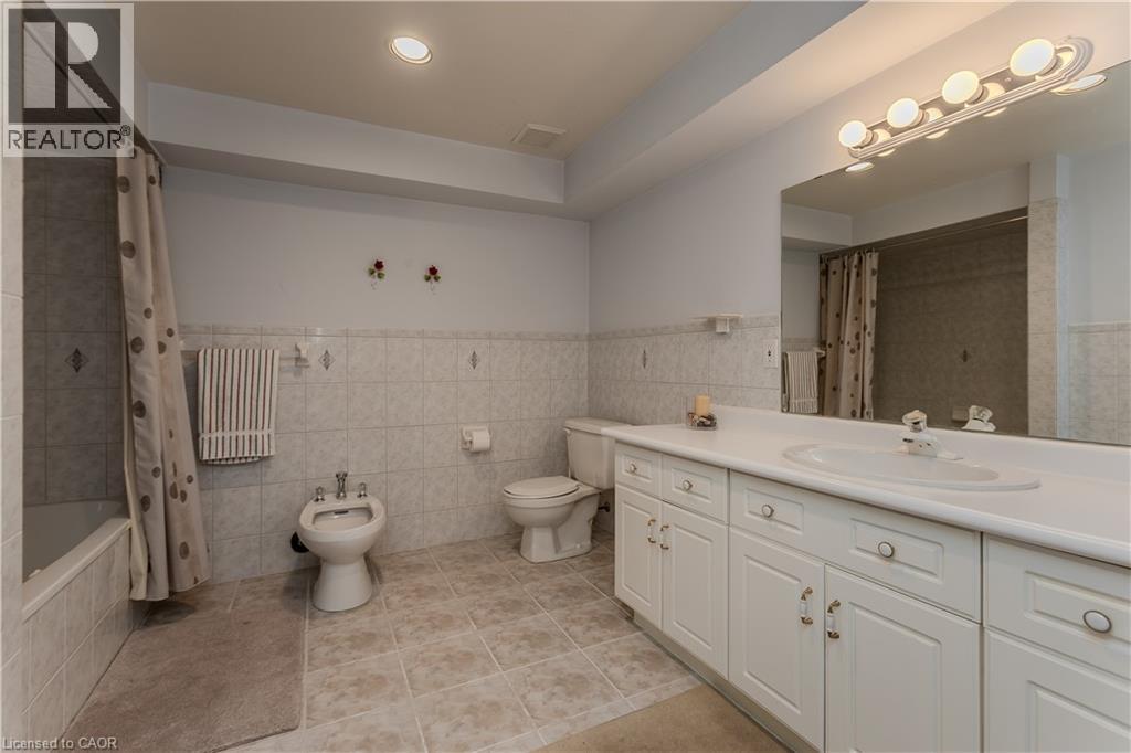 460 Hedgerow Lane, Oakville, Ontario  L6H 4V8 - Photo 40 - 40796880