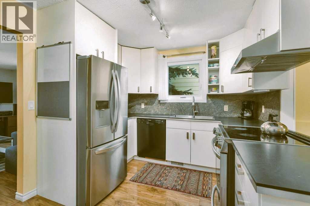 5317 50 Street, Rimbey, Alberta  T0C 2J0 - Photo 11 - A2278483