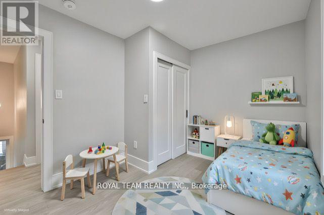 150 St Johns Road, Toronto, Ontario  M6P 1T9 - Photo 27 - W12687312