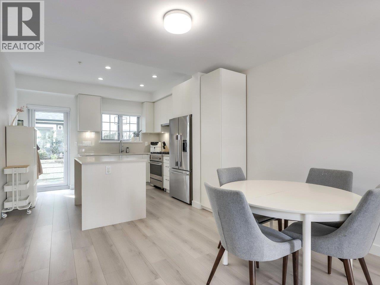 114 678 Fairview Street, Coquitlam, British Columbia  V3J 0N1 - Photo 4 - R3078241