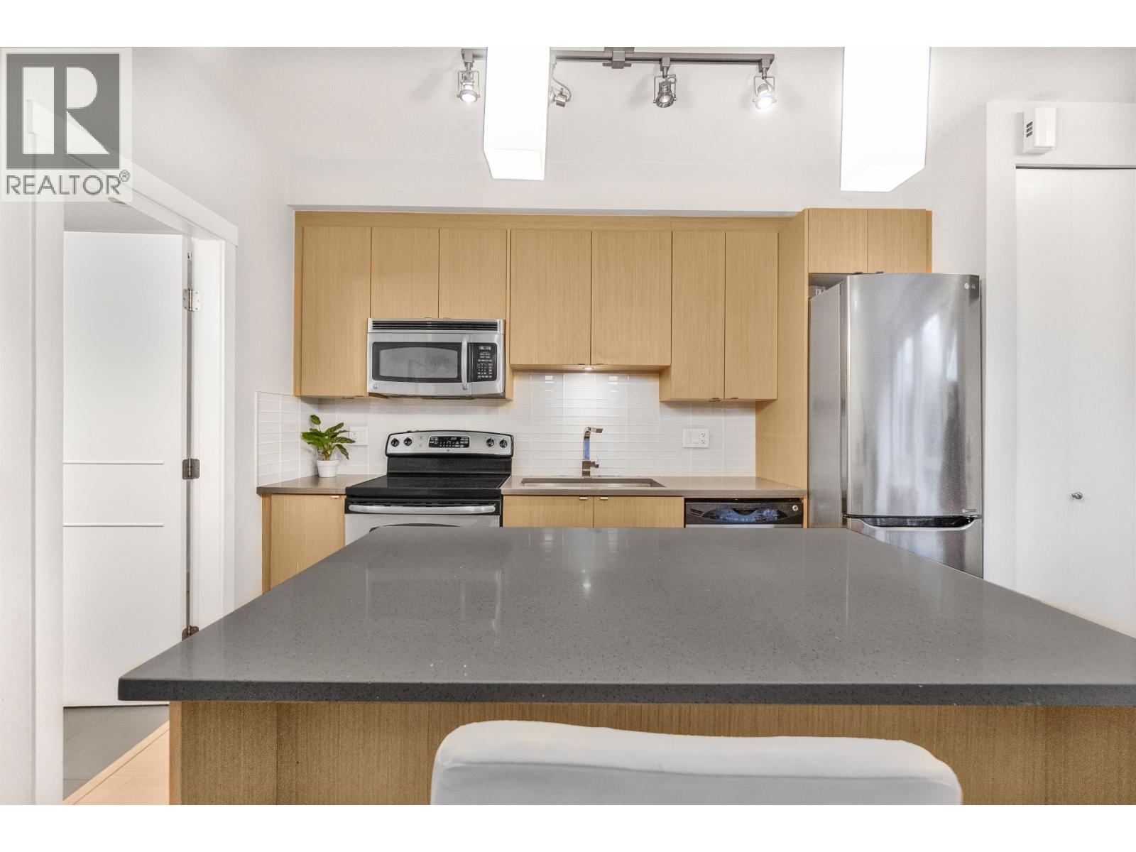 115 735 W 15th Street, North Vancouver, British Columbia  V7M 0B8 - Photo 15 - R3078272