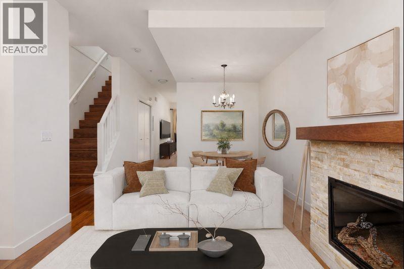 4 307 E 15th Street, North Vancouver, British Columbia  V7L 2R6 - Photo 4 - R3078280