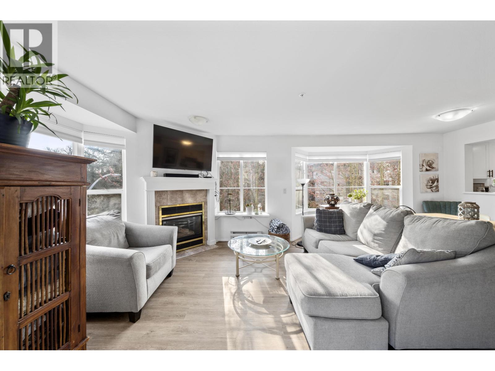 309 2620 Jane Street, Port Coquitlam, British Columbia  V3C 6J3 - Photo 1 - R3078302