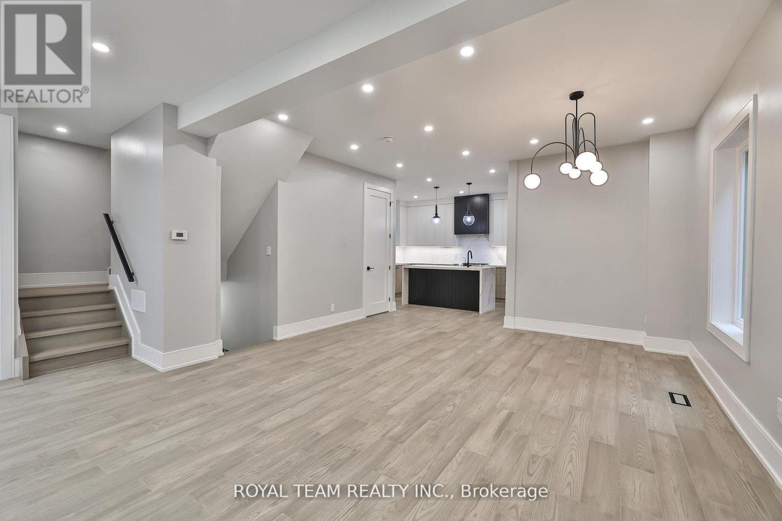 150 St Johns Road, Toronto, Ontario  M6P 1T9 - Photo 7 - W12687312