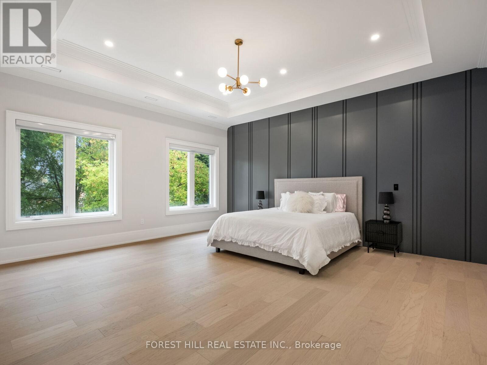 150 HOLCOLM ROAD Toronto (Willowdale West), ON M2N 2E2