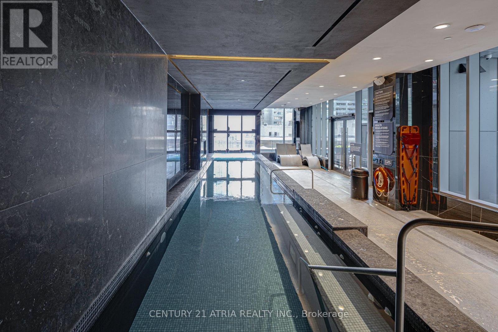 6303 - 11 Yorkville Avenue, Toronto, Ontario  M4W 0B7 - Photo 14 - C12688176