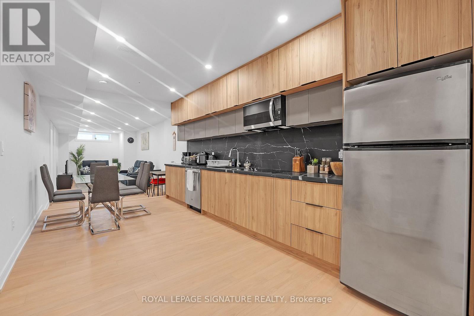 31 Edinburgh Drive, Toronto, Ontario  M3H 1B5 - Photo 14 - C12688196