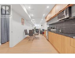 31 EDINBURGH DRIVE, Toronto, Ontario