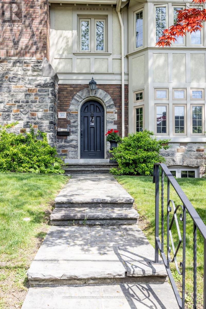 Main Flr - 18 College View Avenue, Toronto, Ontario  M5P 1J3 - Photo 15 - C12688202