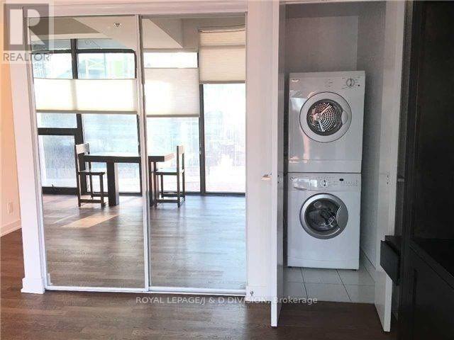 805 - 15 Beverley Street, Toronto, Ontario  M5T 1X8 - Photo 6 - C12688214