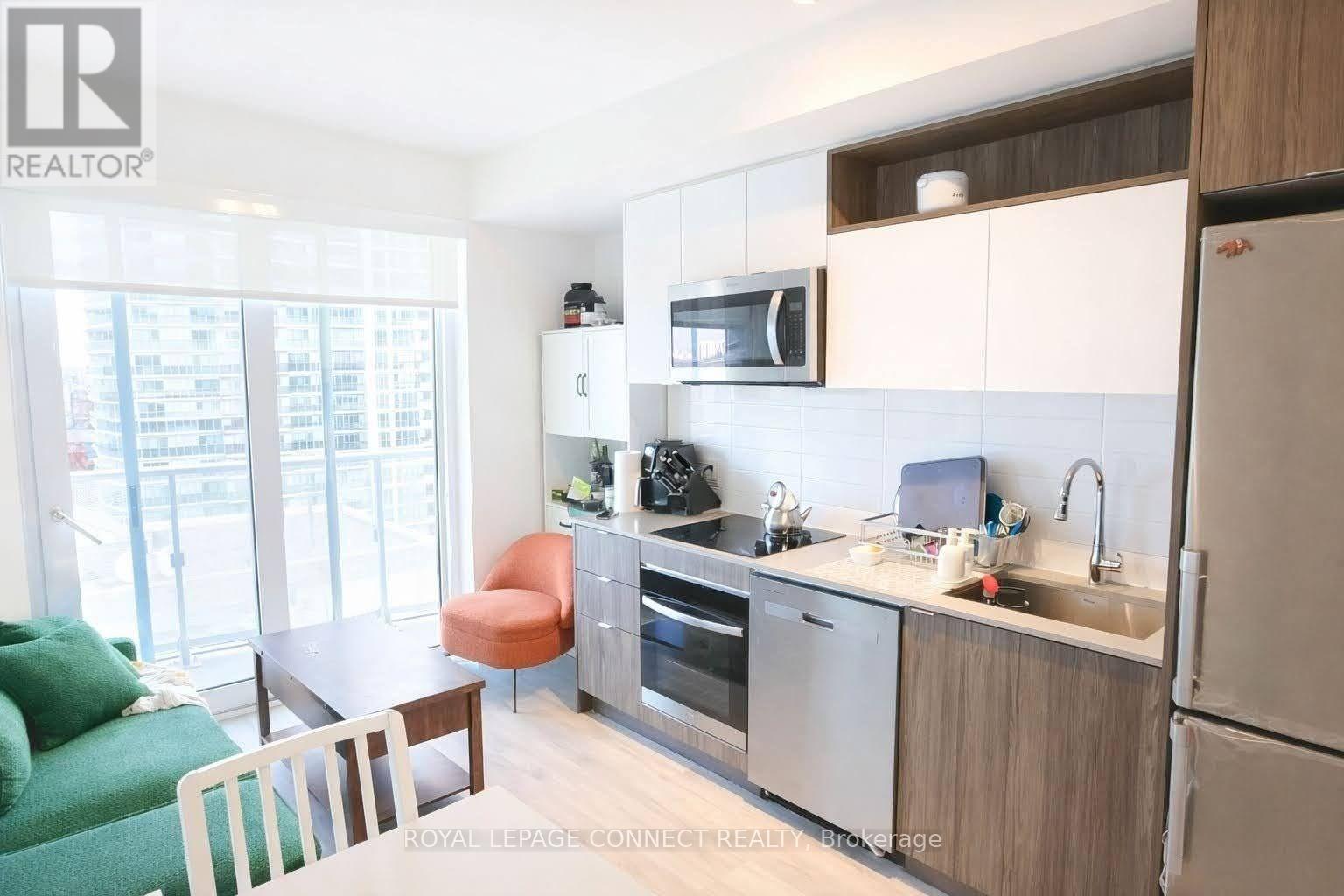 100 Dalhousie Street, Toronto, Ontario  M5B 0C7 - Photo 2 - C12688238