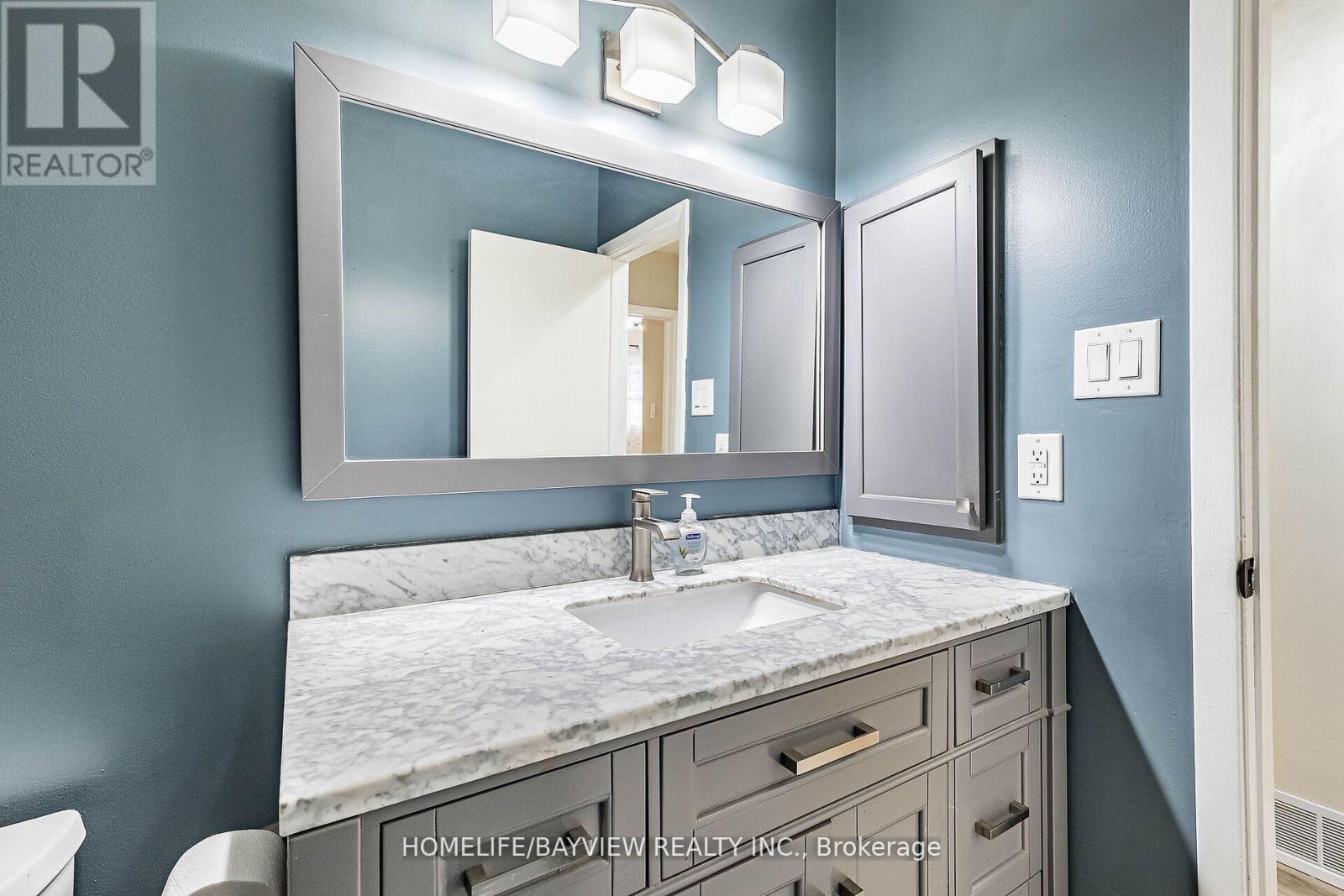 55 Greenbush Road, Toronto, Ontario  M2M 1P2 - Photo 47 - C12688250