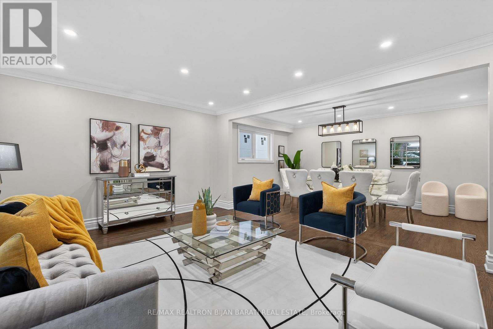 32 Colonnade Road, Toronto, Ontario  M2K 2L5 - Photo 2 - C12688258