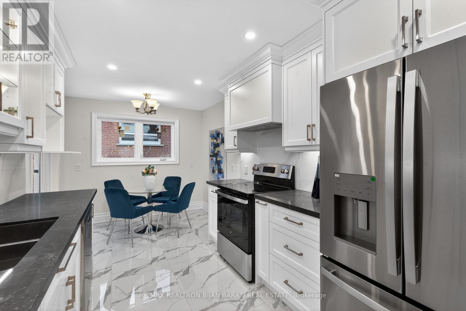 32 Colonnade Road, Toronto, Ontario  M2K 2L5 - Photo 22 - C12688258