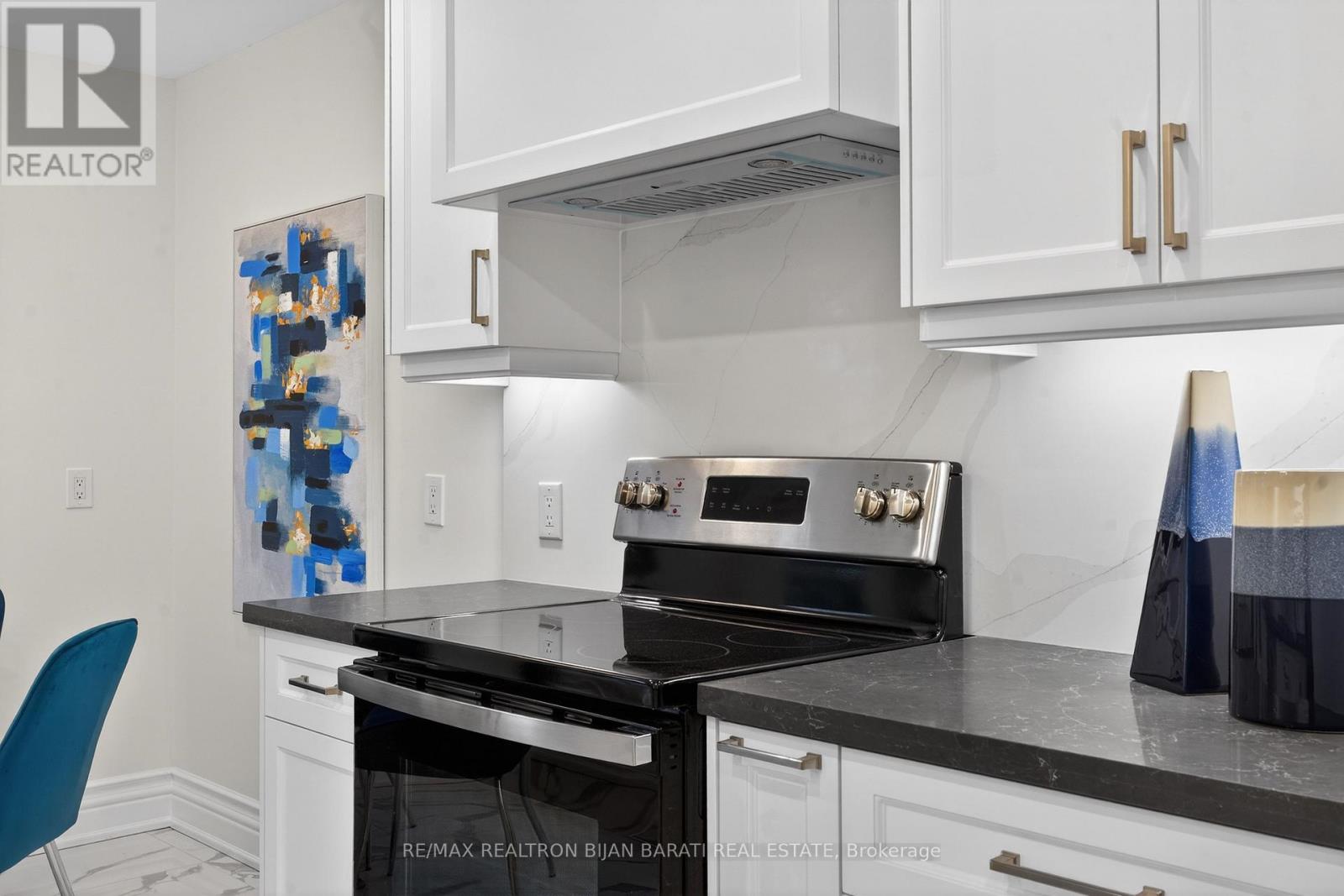 32 Colonnade Road, Toronto, Ontario  M2K 2L5 - Photo 23 - C12688258