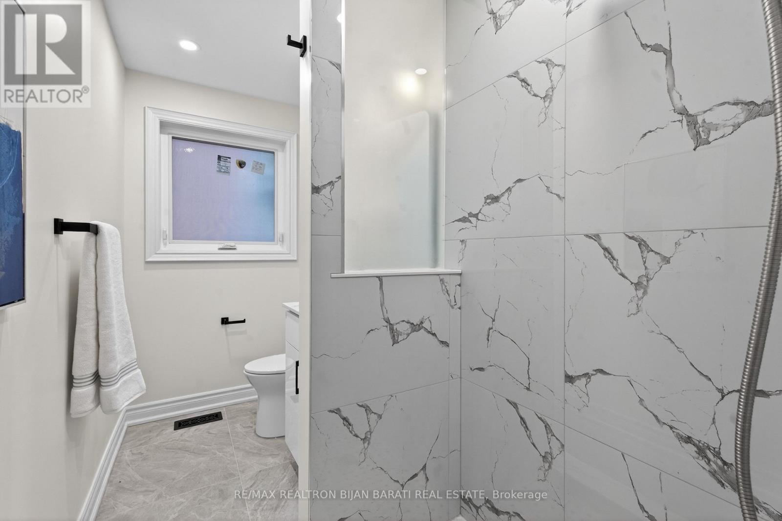 32 Colonnade Road, Toronto, Ontario  M2K 2L5 - Photo 44 - C12688258