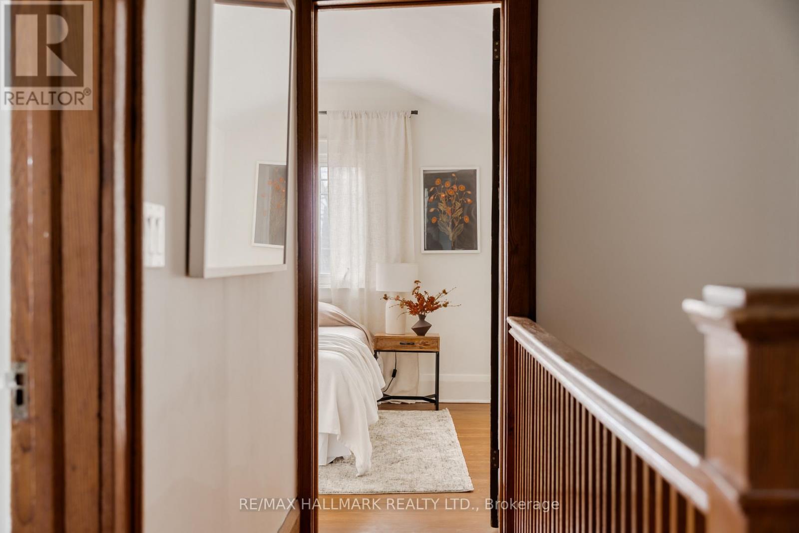 2076 Gerrard Street E, Toronto, Ontario  M4E 2B5 - Photo 10 - E12688278