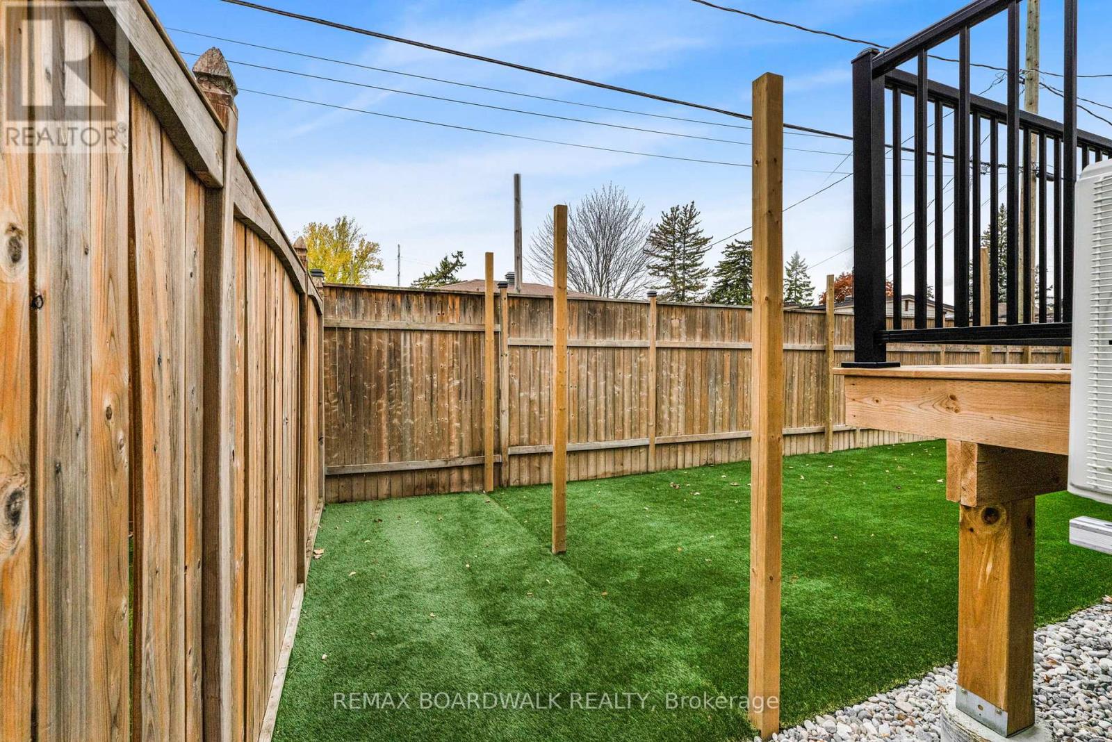 B - 1348 Avenue Q Avenue, Ottawa, Ontario  K1G 0B6 - Photo 17 - X12580004