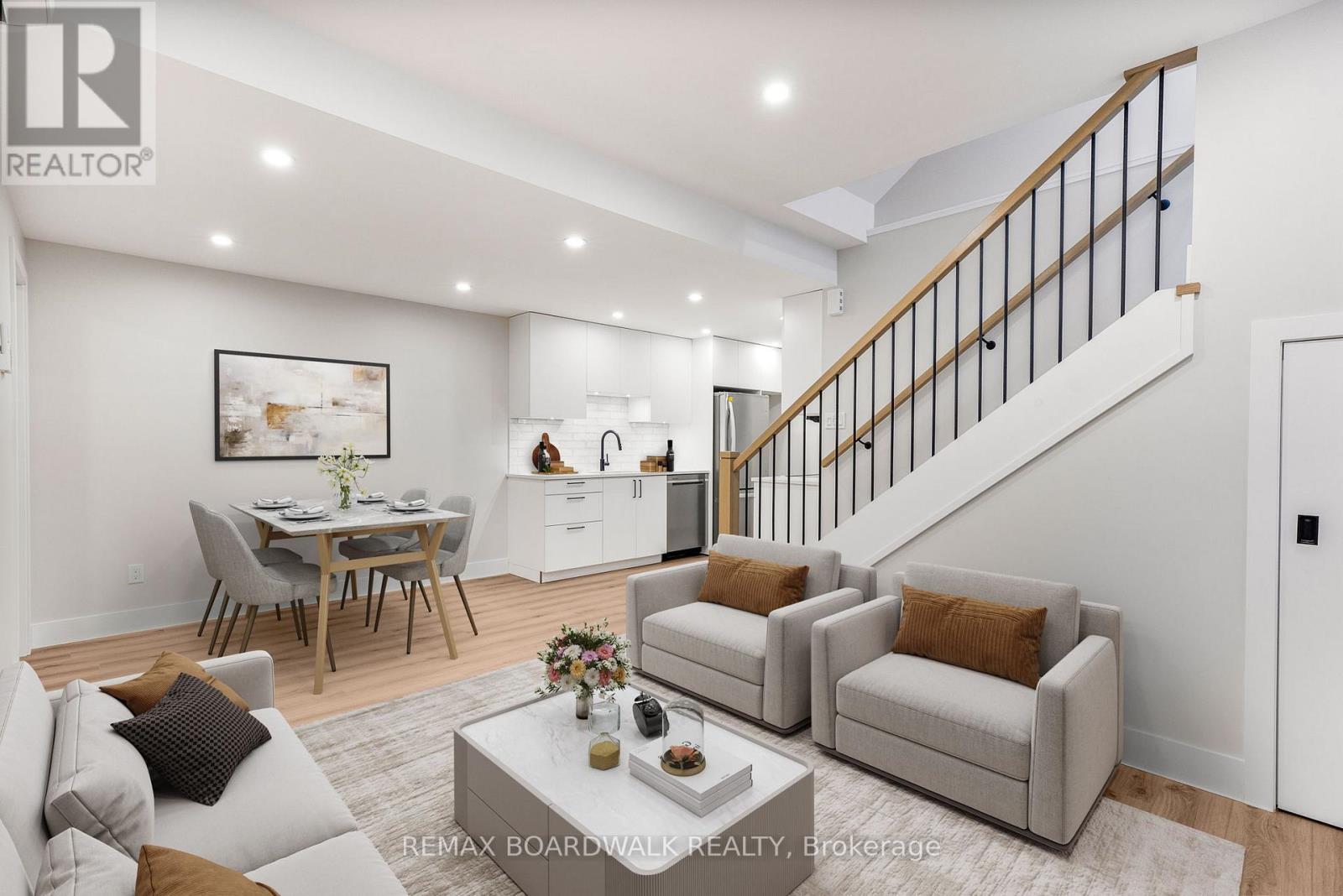 B - 1348 Avenue Q Avenue, Ottawa, Ontario  K1G 0B6 - Photo 7 - X12580004