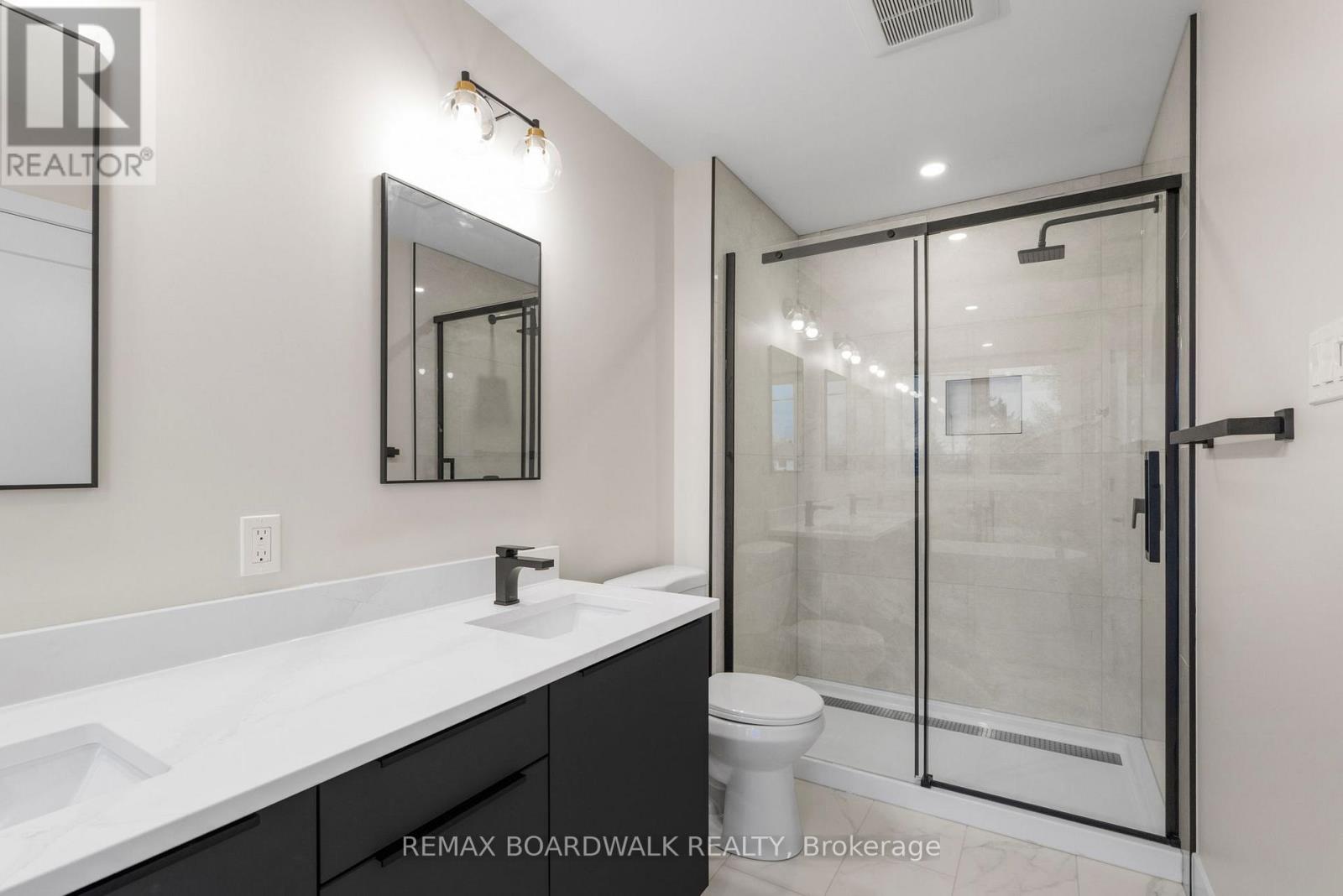 A - 1348 Avenue Q Avenue, Ottawa, Ontario  K1G 0B6 - Photo 26 - X12580066