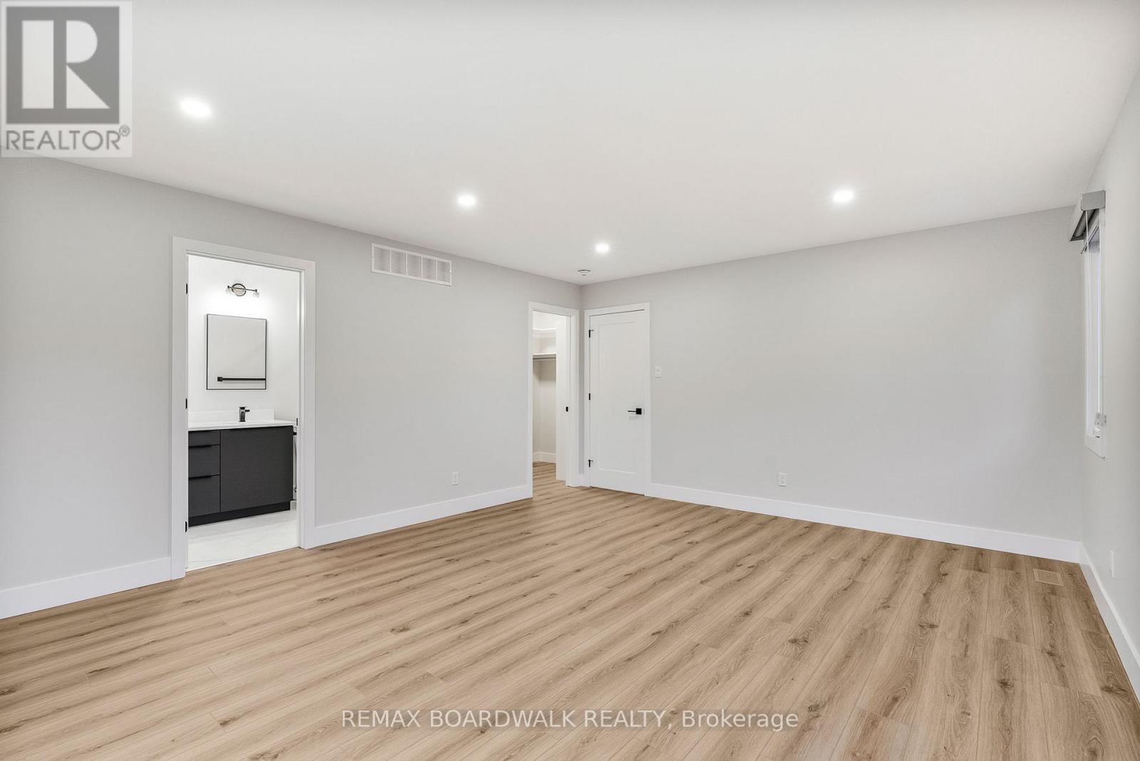 A - 1348 Avenue Q Avenue, Ottawa, Ontario  K1G 0B6 - Photo 24 - X12580066