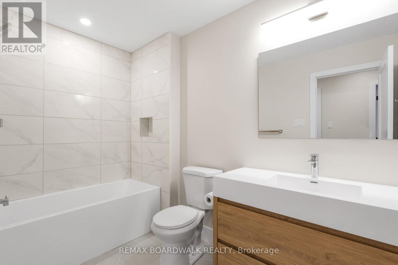 A - 1348 Avenue Q Avenue, Ottawa, Ontario  K1G 0B6 - Photo 28 - X12580066