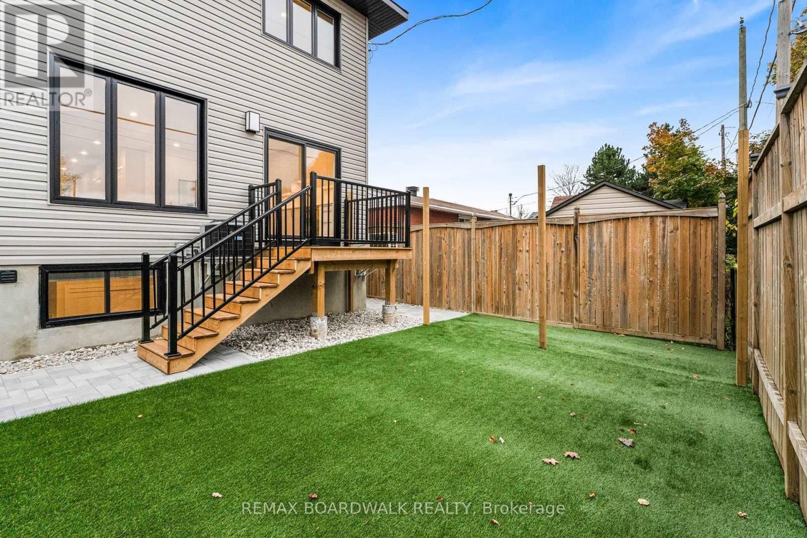 A - 1348 Avenue Q Avenue, Ottawa, Ontario  K1G 0B6 - Photo 32 - X12580066