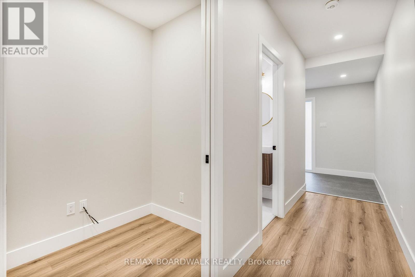 A - 1348 Avenue Q Avenue, Ottawa, Ontario  K1G 0B6 - Photo 7 - X12580066