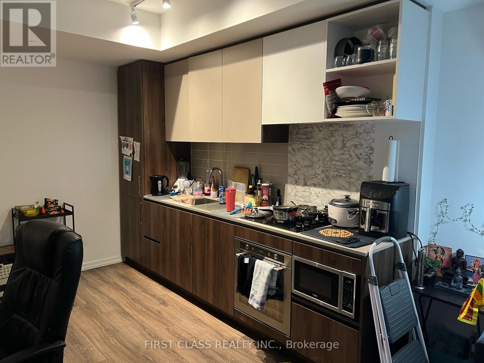 1501 - 1000 Portage Parkway, Vaughan, Ontario  L4K 0L1 - Photo 5 - N12688186