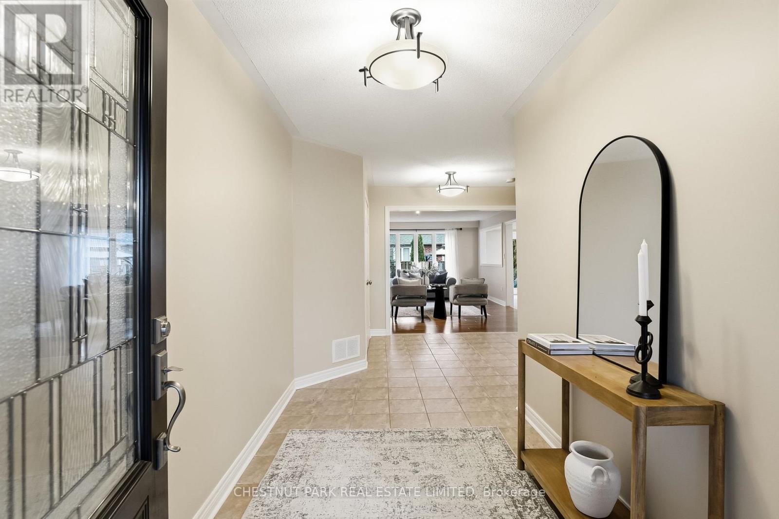 55 Apple Tree Crescent, Uxbridge, Ontario  L9P 2A7 - Photo 3 - N12688254