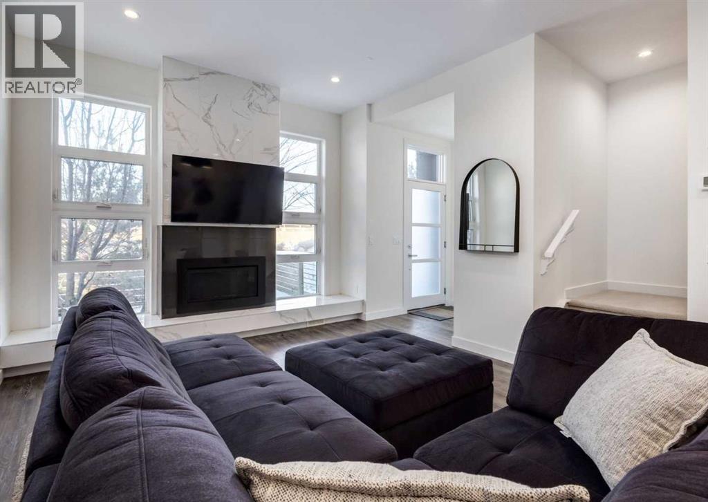 1, 125 24 Avenue Ne, Calgary, Alberta  T2E 1W7 - Photo 2 - A2275932