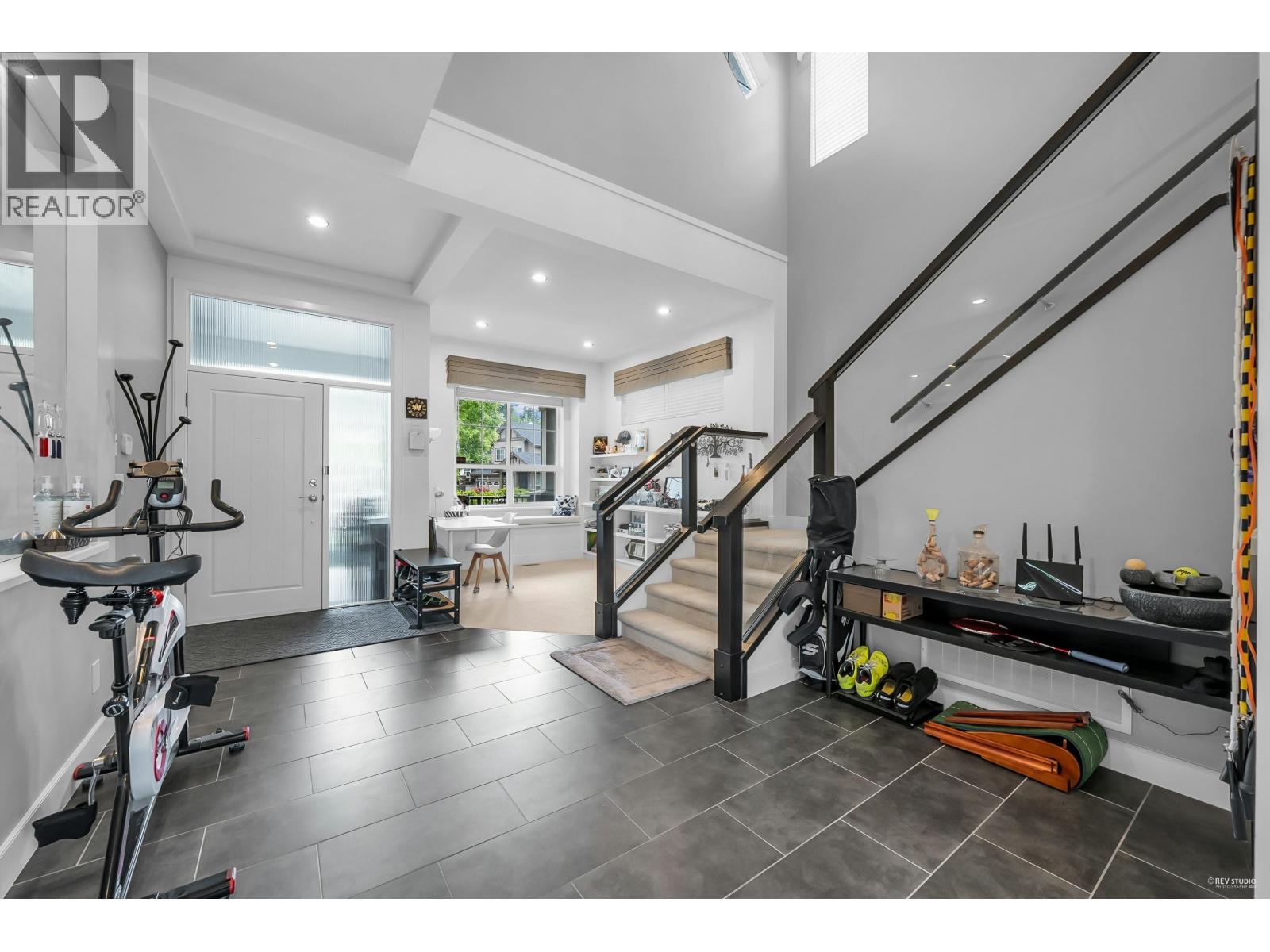 1504 Dayton Street, Coquitlam, British Columbia  V3E 0J6 - Photo 2 - R3077992