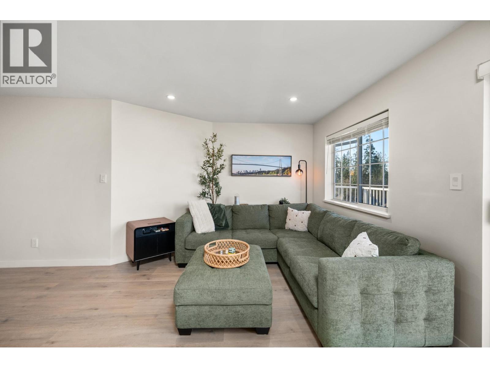 2 11464 Fisher Street, Maple Ridge, British Columbia  V2X 0H7 - Photo 9 - R3077045