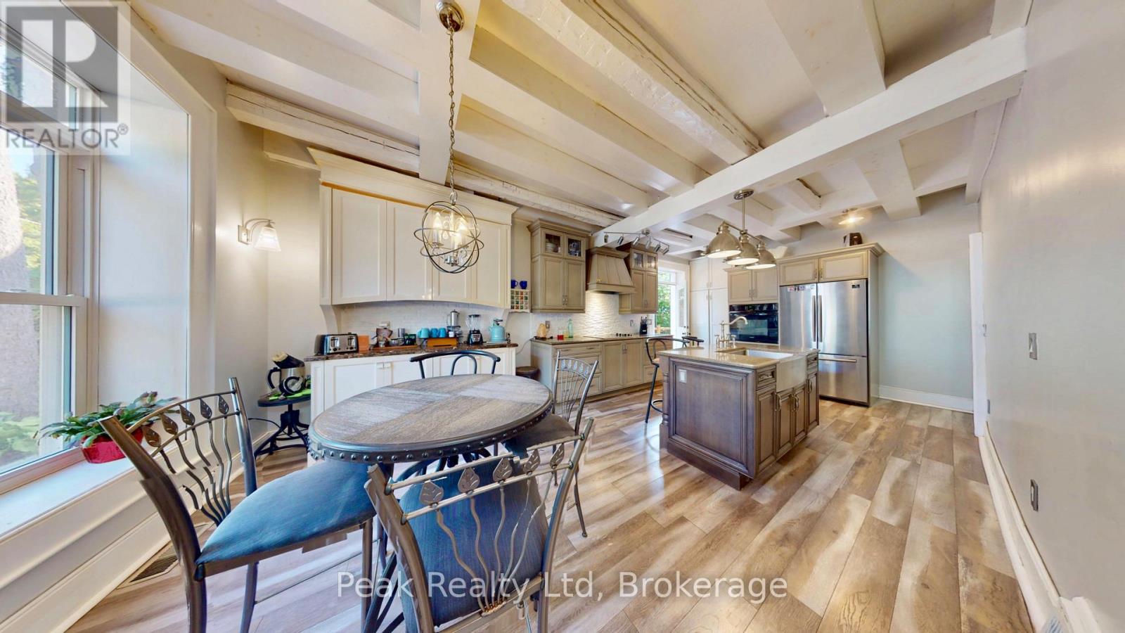 41 Douglas Street, Stratford, Ontario  N5A 5P3 - Photo 3 - X12436328