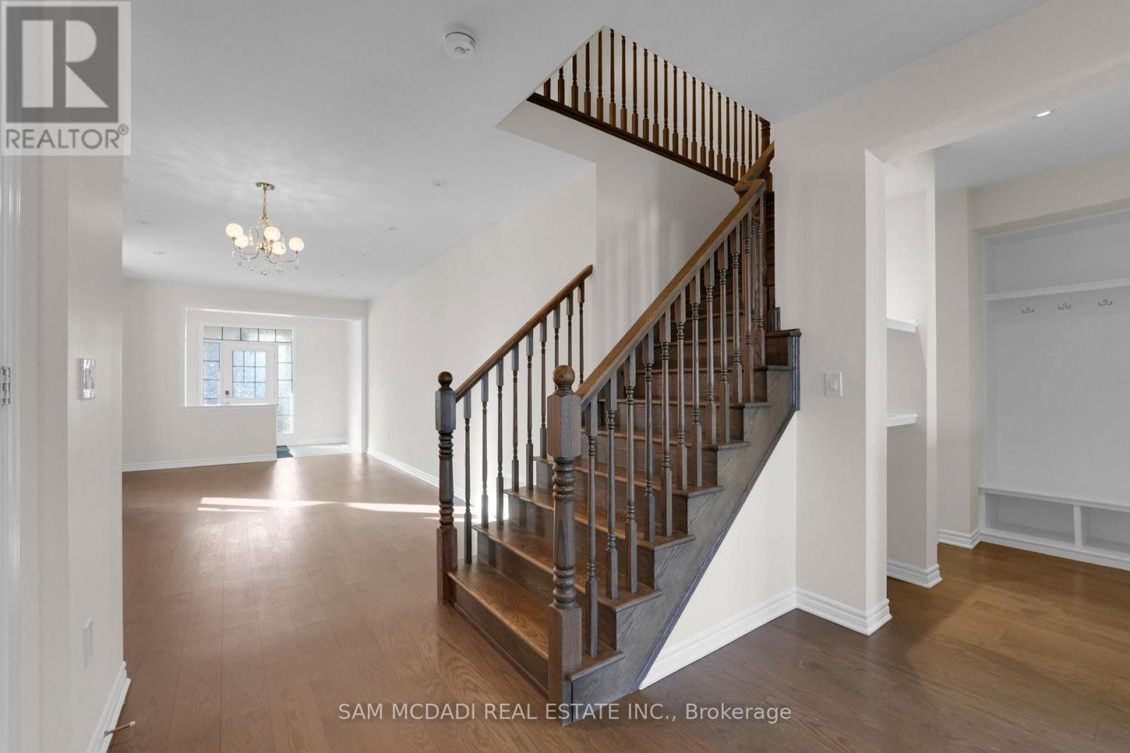 1395 Chretien Street, Milton, Ontario  L9E 1G7 - Photo 21 - W12688172