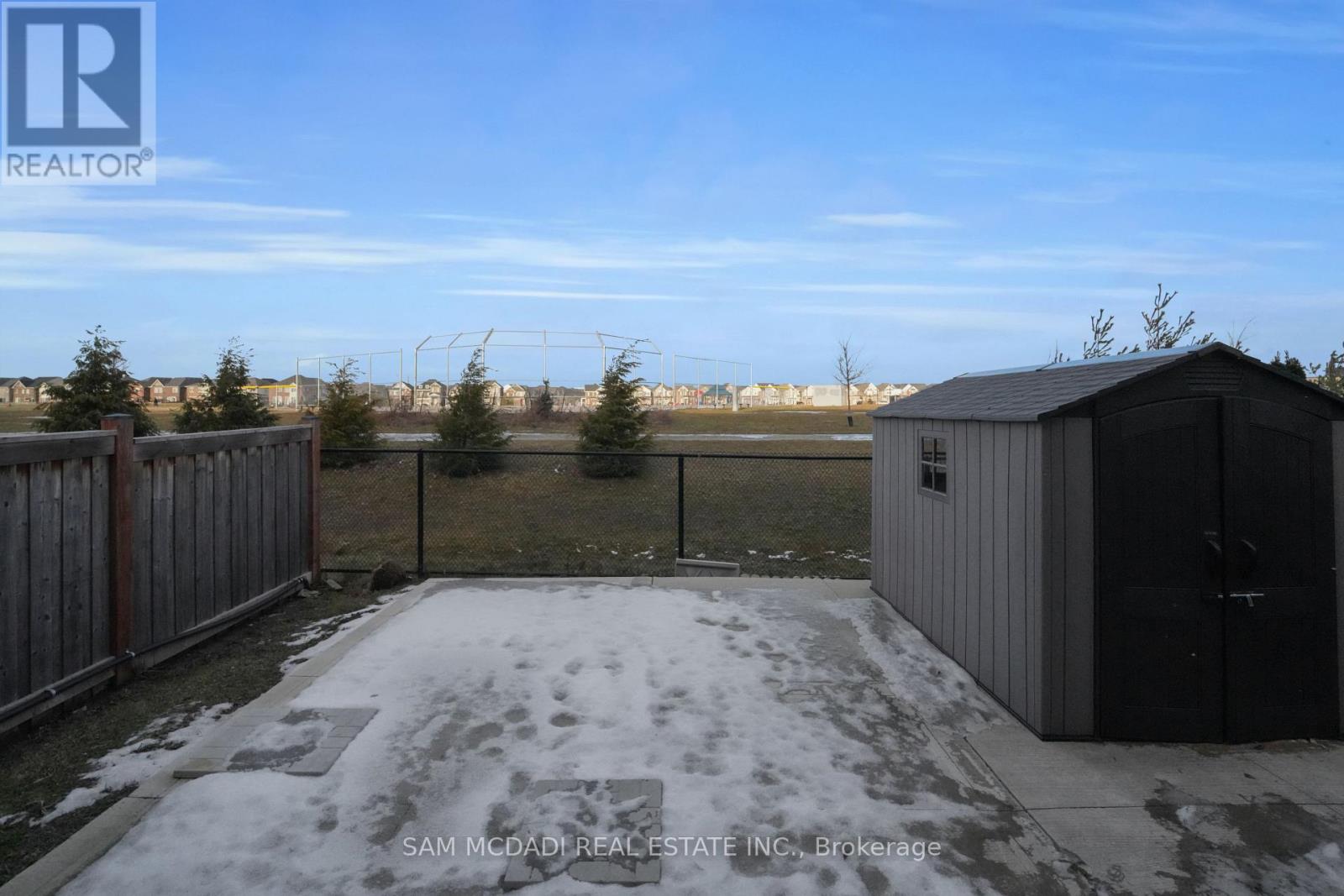 1395 Chretien Street, Milton, Ontario  L9E 1G7 - Photo 38 - W12688172