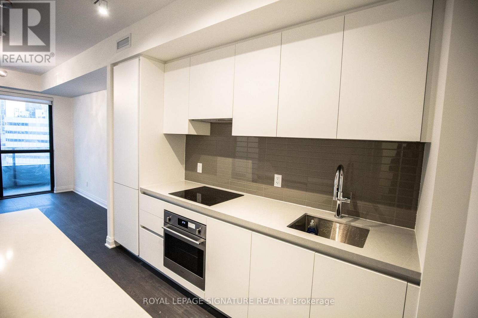 1105 - 4015 The Exchange Street, Mississauga, Ontario  L5B 0N9 - Photo 13 - W12688182