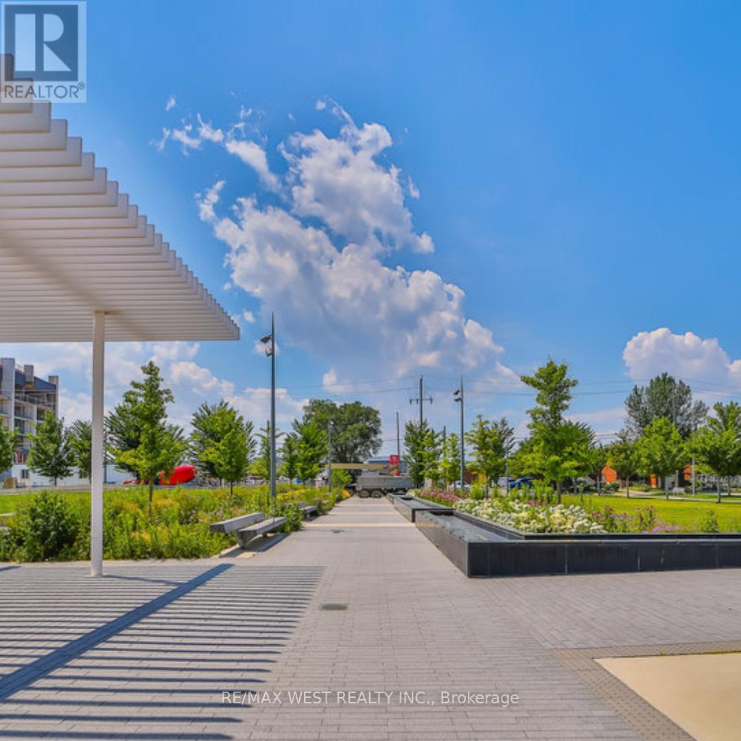 501 - 17 Zorra Street, Toronto, Ontario  M8Z 0C8 - Photo 8 - W12688188