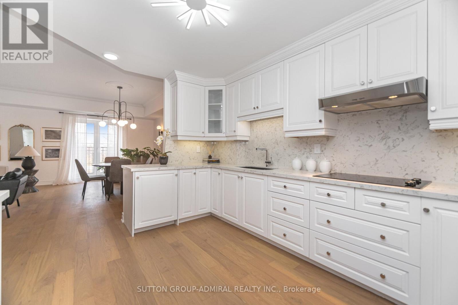 304 - 30 Anglesey Boulevard, Toronto, Ontario  M9A 3B5 - Photo 9 - W12688234