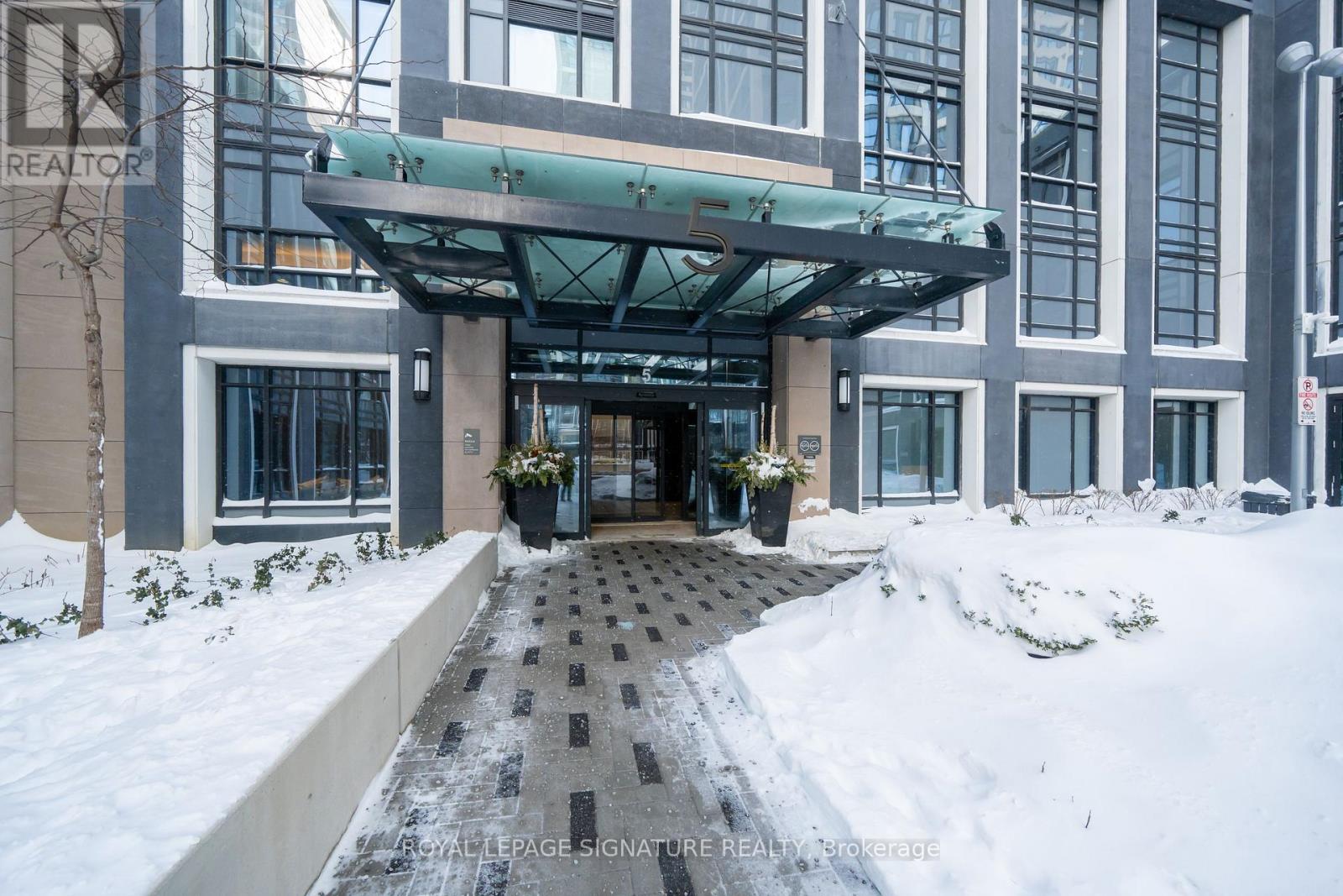 1433 - 5 Mabelle Avenue, Toronto, Ontario  M9A 0C8 - Photo 1 - W12688242