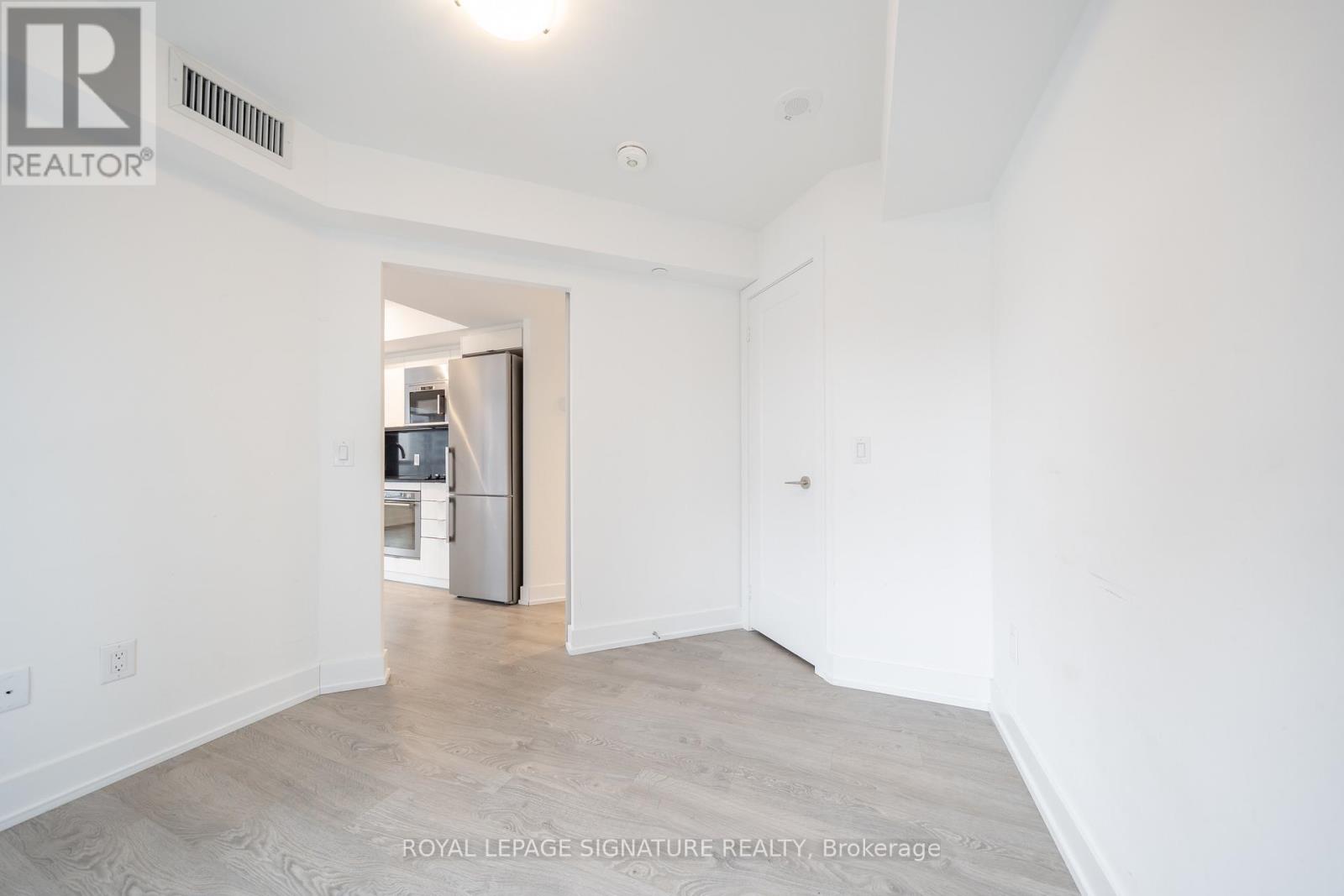 1433 - 5 Mabelle Avenue, Toronto, Ontario  M9A 0C8 - Photo 11 - W12688242