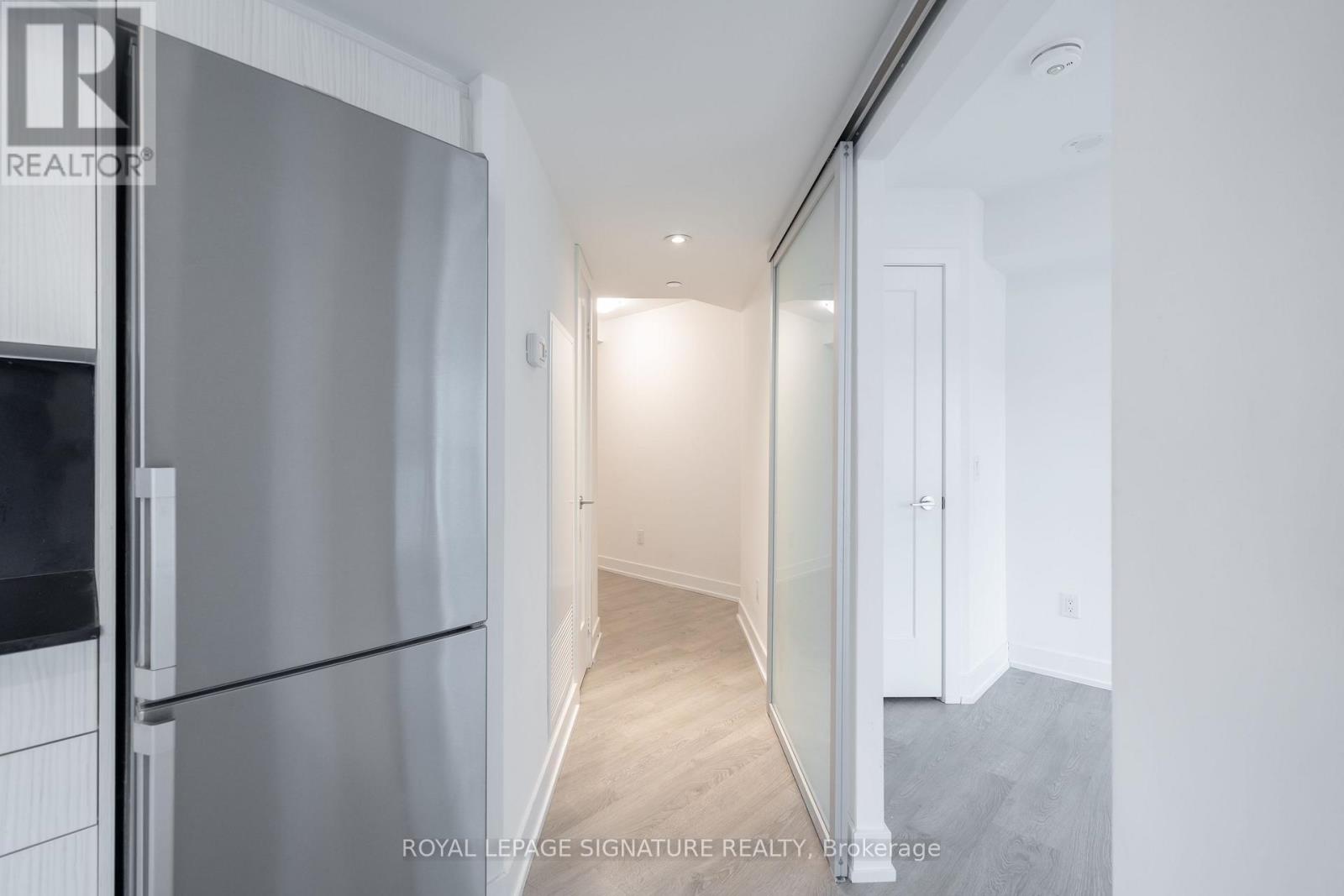 1433 - 5 Mabelle Avenue, Toronto, Ontario  M9A 0C8 - Photo 8 - W12688242