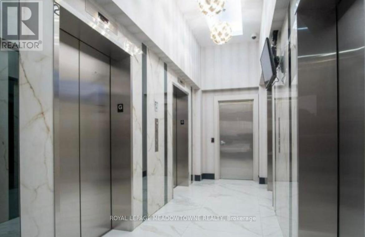 501 - 4070 Confederation Parkway, Mississauga, Ontario  L5B 0E9 - Photo 5 - W12688256