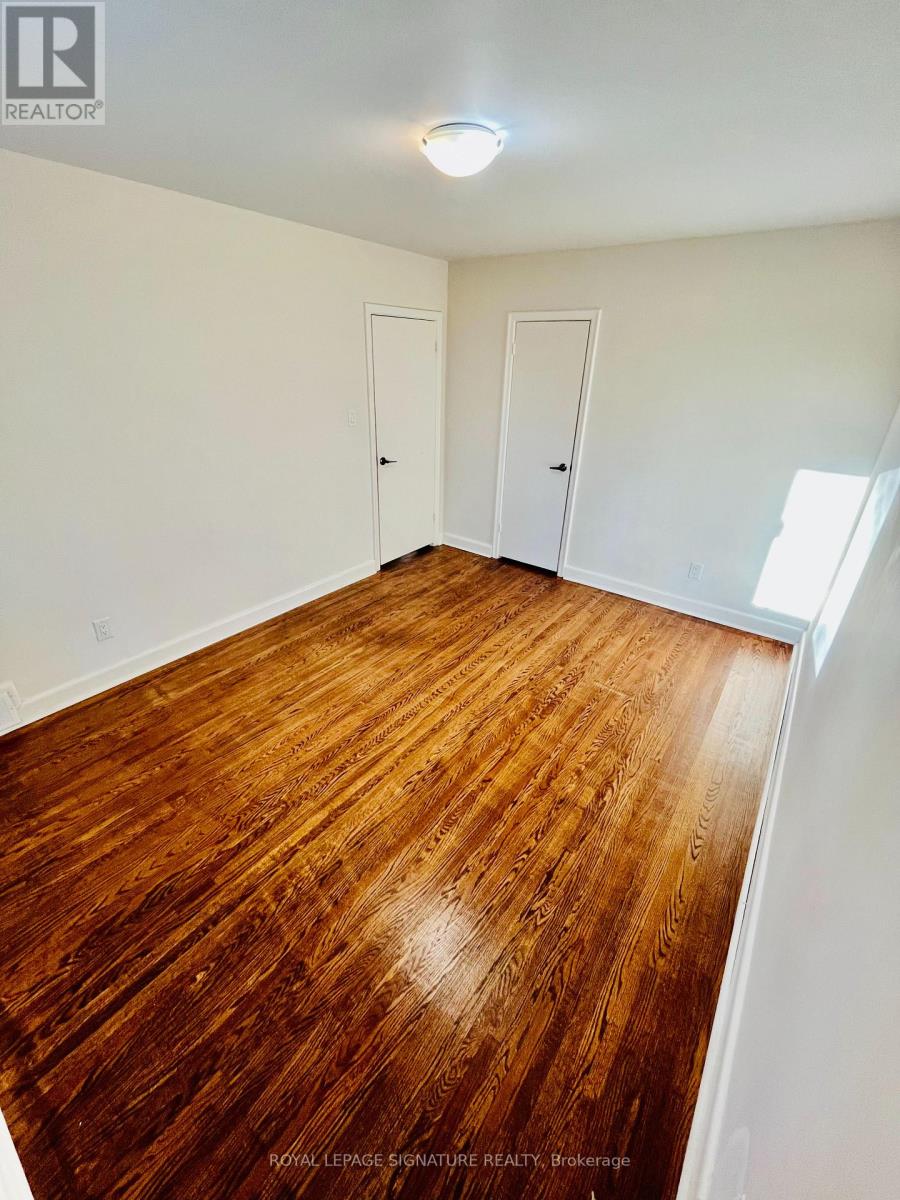 Main - 54 Riverdale Drive, Toronto, Ontario  M9V 2T3 - Photo 11 - W12688270