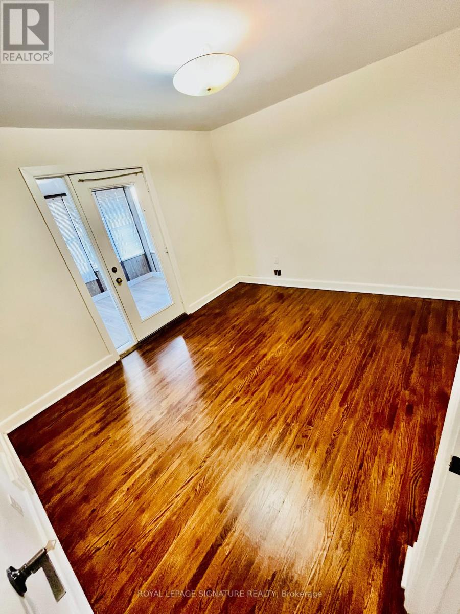 Main - 54 Riverdale Drive, Toronto, Ontario  M9V 2T3 - Photo 12 - W12688270