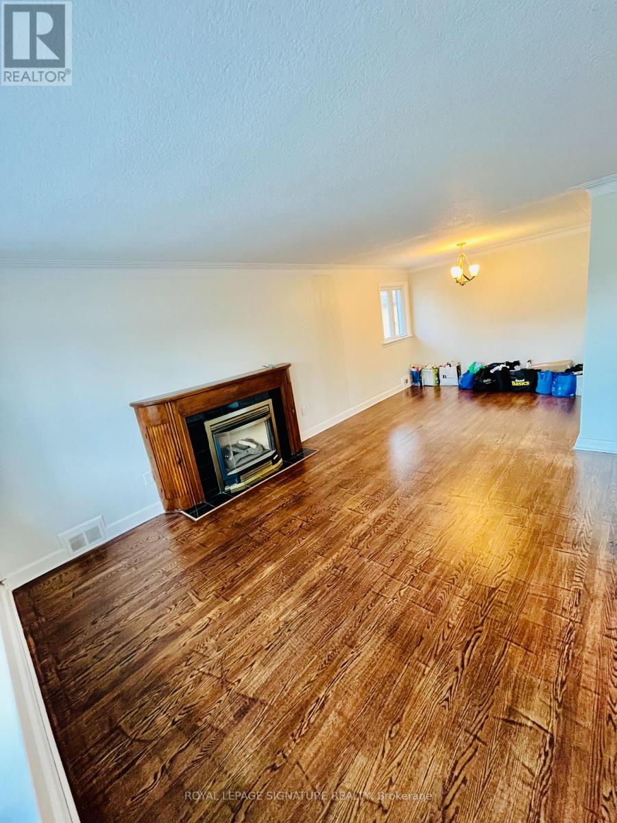 Main - 54 Riverdale Drive, Toronto, Ontario  M9V 2T3 - Photo 18 - W12688270