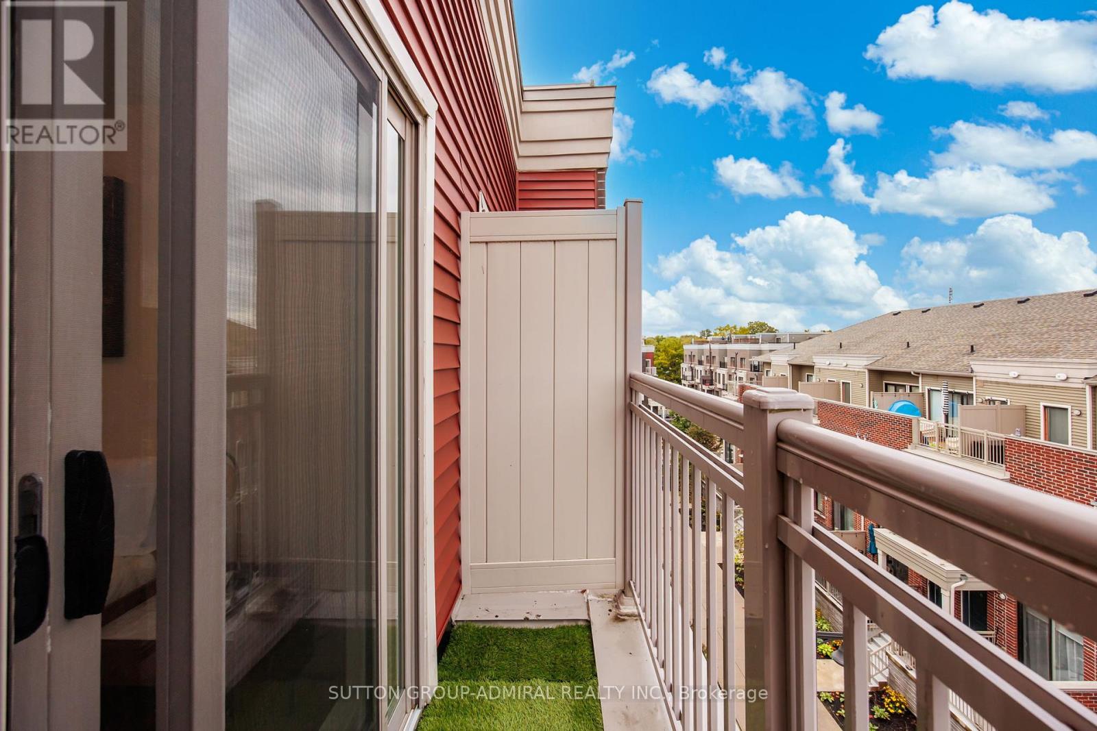 14 - 125 Long Branch Avenue, Toronto, Ontario  M8W 0A9 - Photo 15 - W12688282