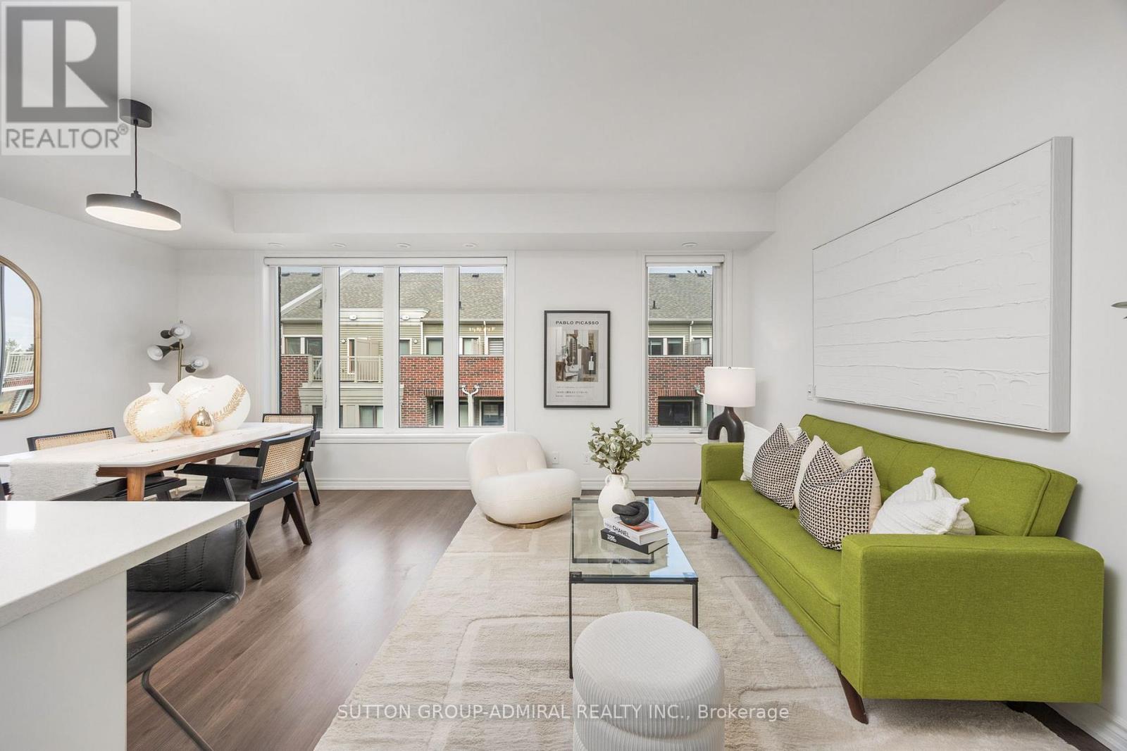 14 - 125 Long Branch Avenue, Toronto, Ontario  M8W 0A9 - Photo 2 - W12688282