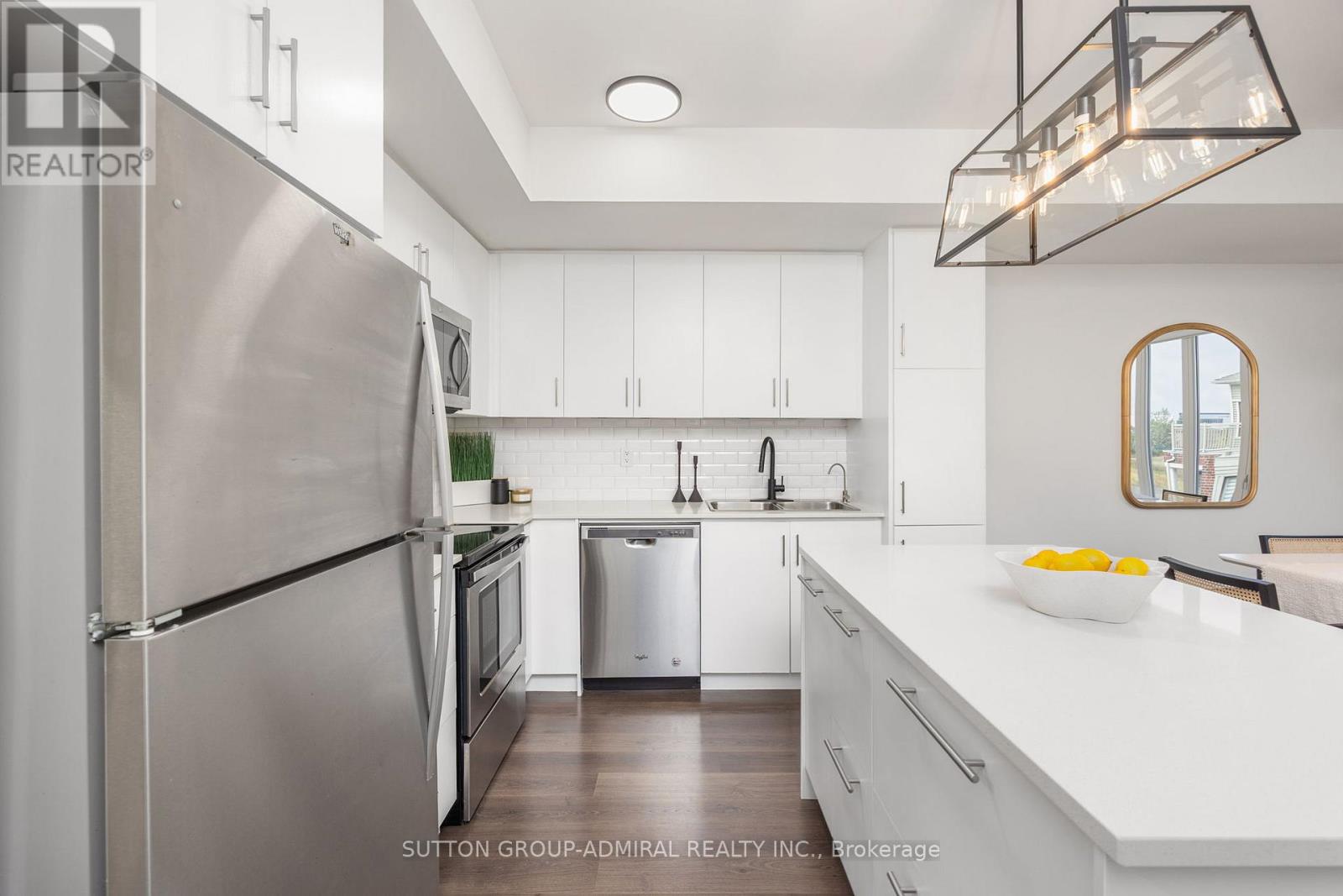 14 - 125 Long Branch Avenue, Toronto, Ontario  M8W 0A9 - Photo 8 - W12688282