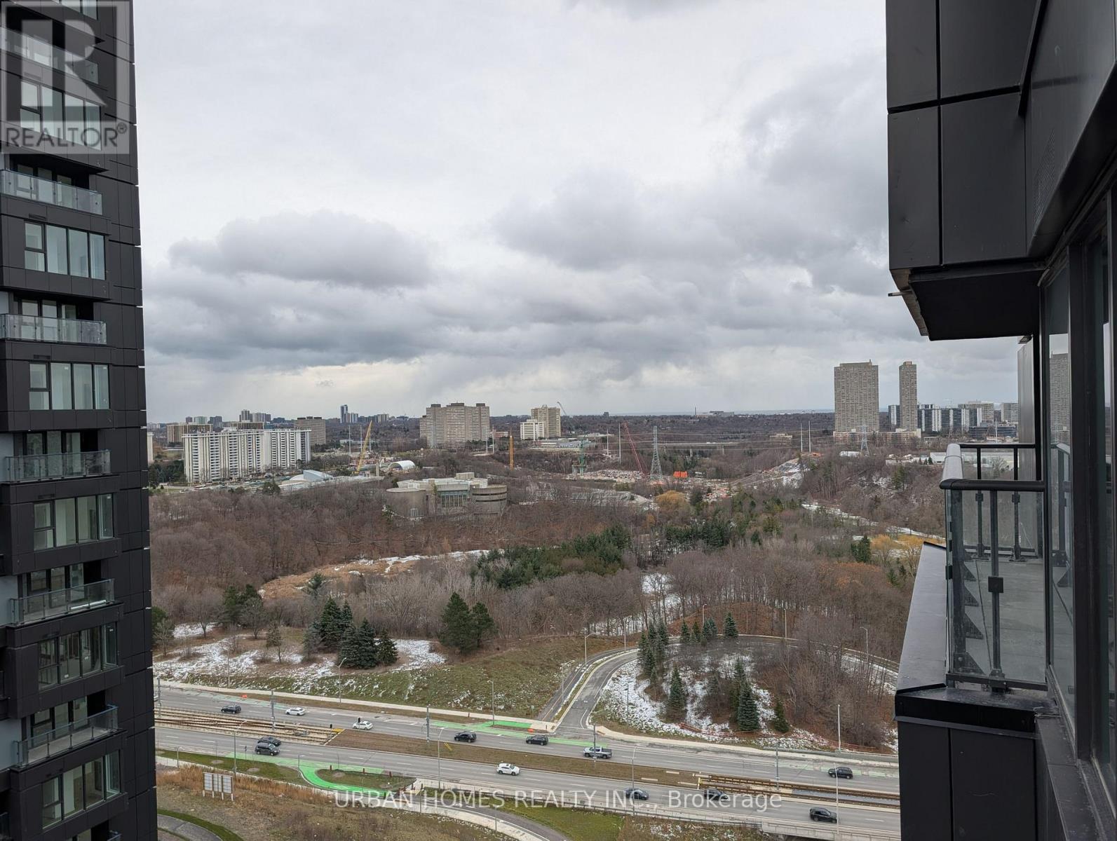 2012 - 1 Quarrington Lane, Toronto, Ontario  M3C 0S4 - Photo 10 - C12645338